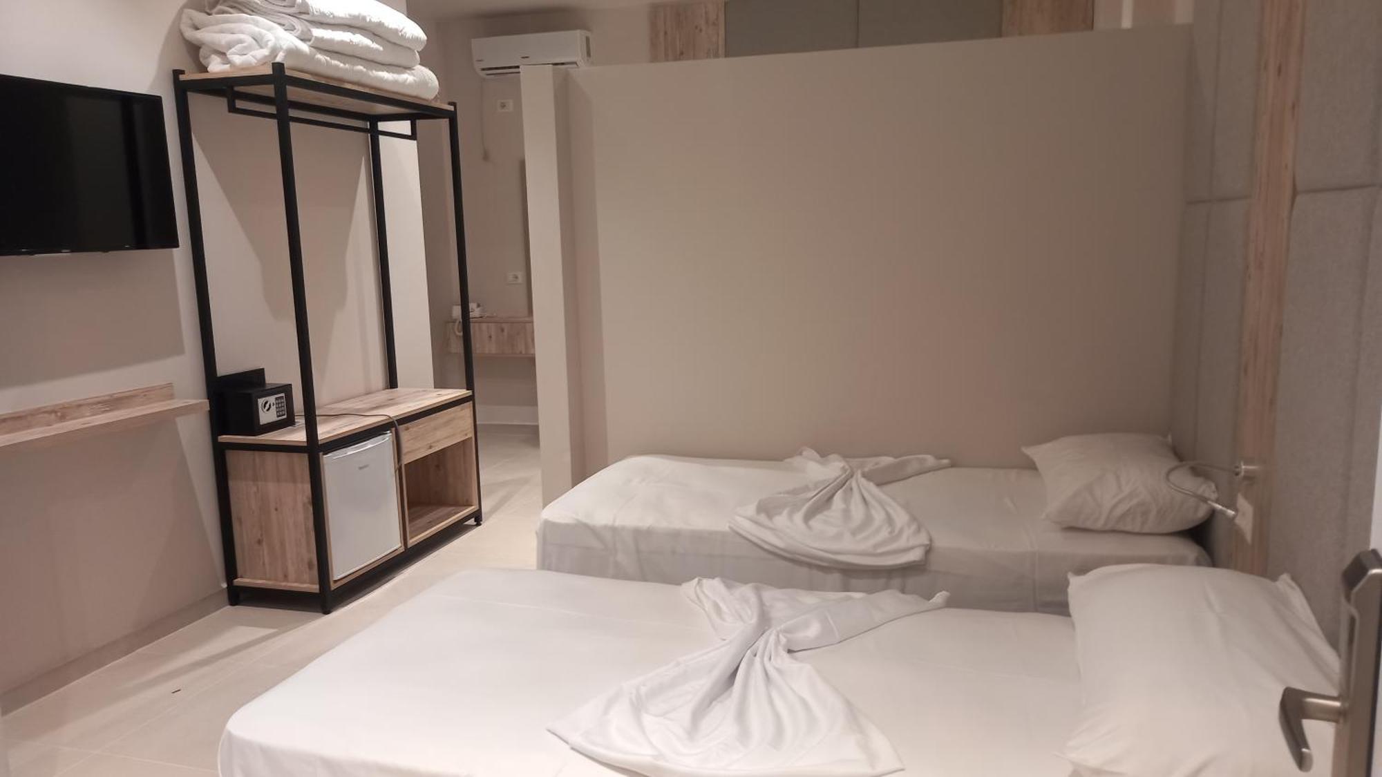 Hotel Aglon Vlore Luaran gambar
