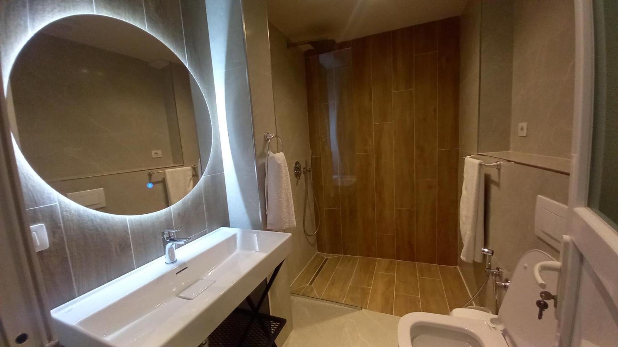 Hotel Aglon Vlore Luaran gambar