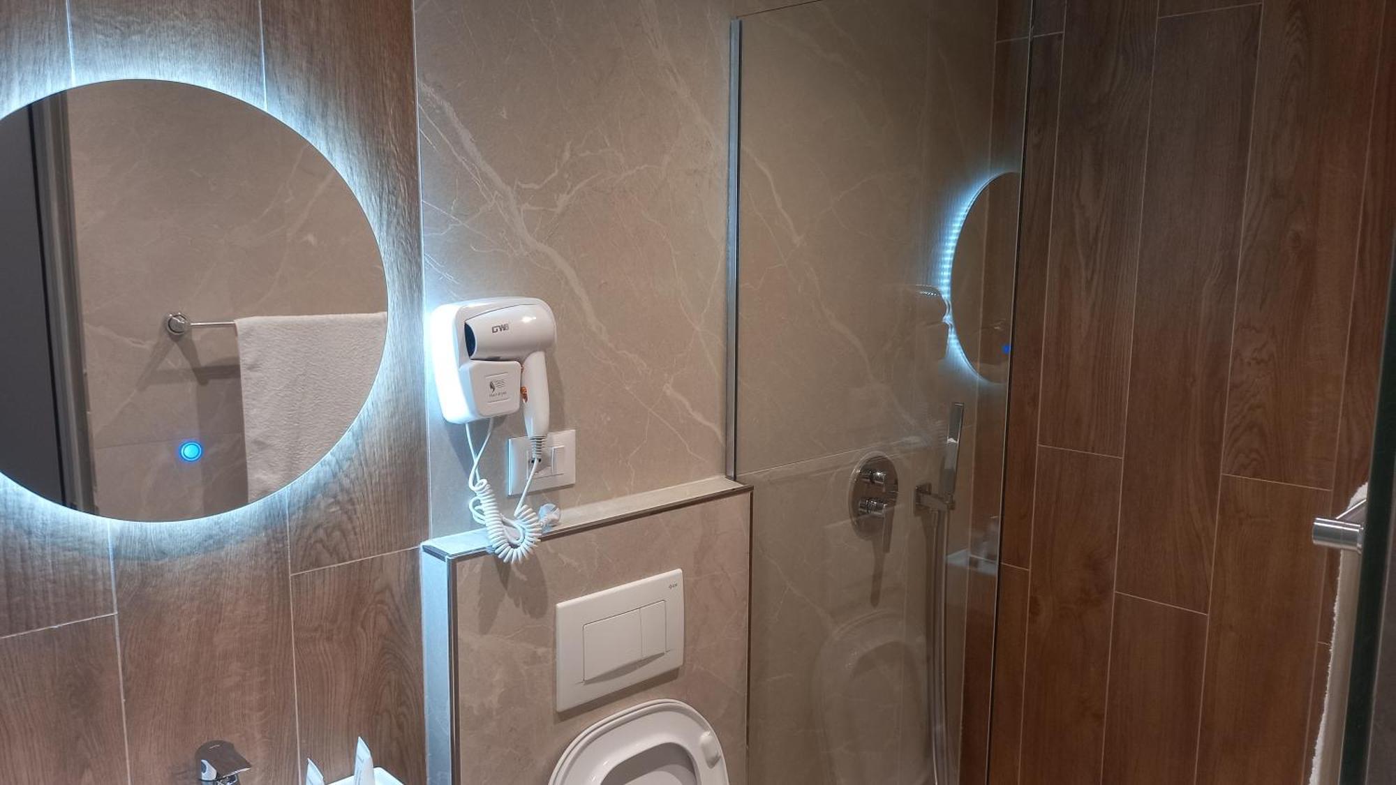 Hotel Aglon Vlore Luaran gambar